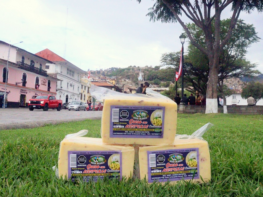 Queso con Aceituna